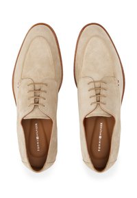 Thumbnail Image 4