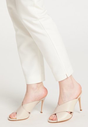 Ciabattine con tacco - light beige