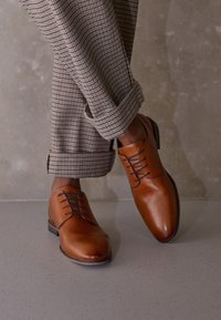LEATHER - Smart lace-ups - cognac