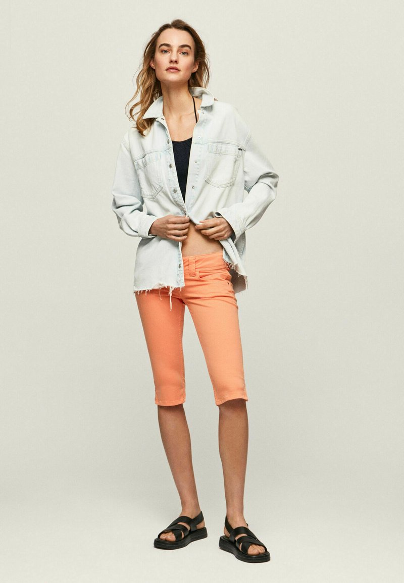 Pepe Jeans Shorts roze