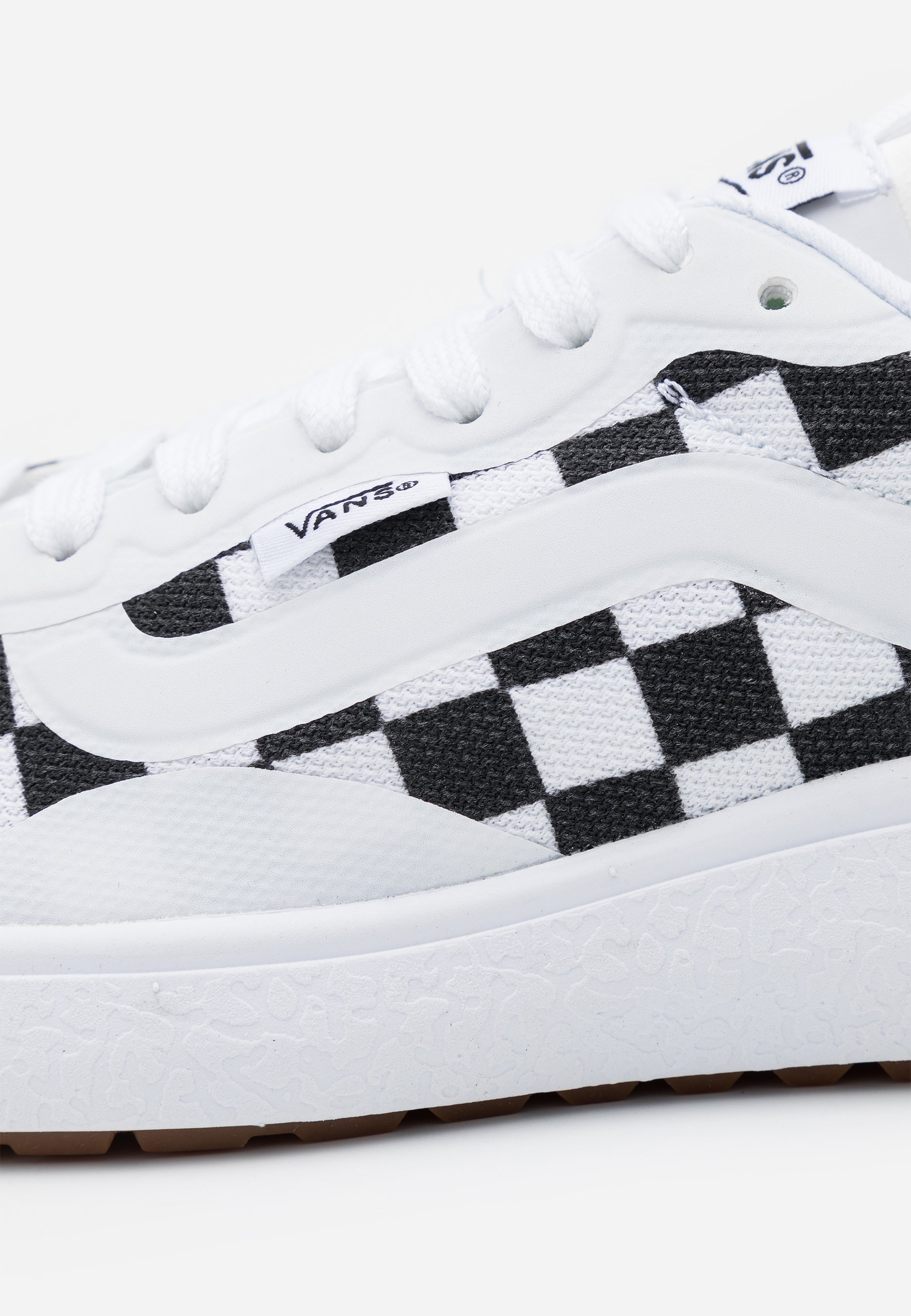 Vans UA ULTRARANGE EXO Joggesko true whiteblackhvit Vans ULTRARANGE EXO Joggesko crystal bluetrue white