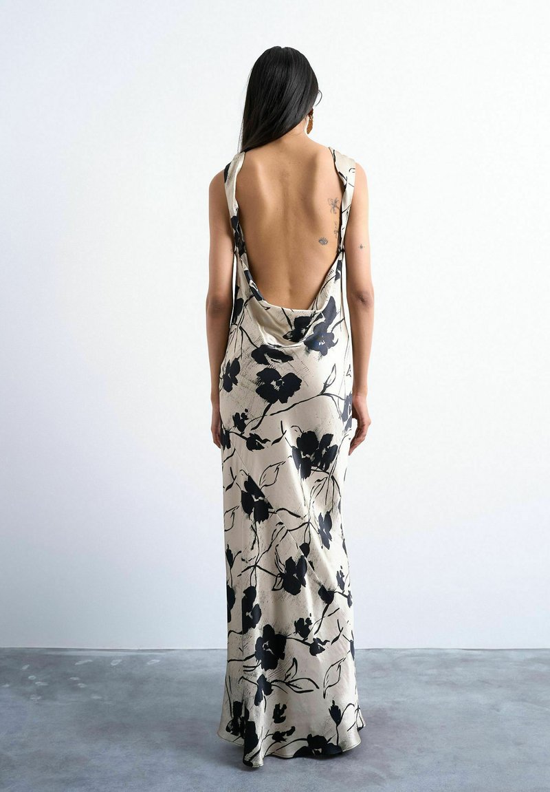 Topshop TSMAUREEN - Maxi dress - black