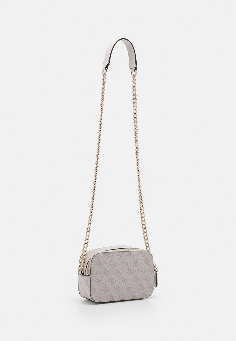 Guess NOELLE CROSSBODY CAMERA Sac bandoulière dove logo/blanc