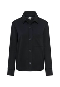 Sort skjorte med knapper lavet af glat stof, med lange ærmer, en enkelt brystlomme og en klassisk krave. Knapperne er mørke.