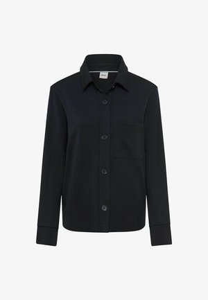 Zwarte overhemdbloes van gladde stof, met lange mouwen, een borstzakje en een klassieke kraag. Knopen zijn donker van kleur.