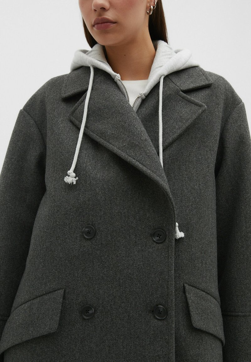 Stradivarius SOFT-TOUCH - Klassischer Mantel - dark grey 