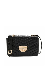 Bolso de cuero negro acolchado tipo bandolera con patrón de chevrón, herrajes dorados, cierre magnético y correa ajustable. Forma rectangular compacta.