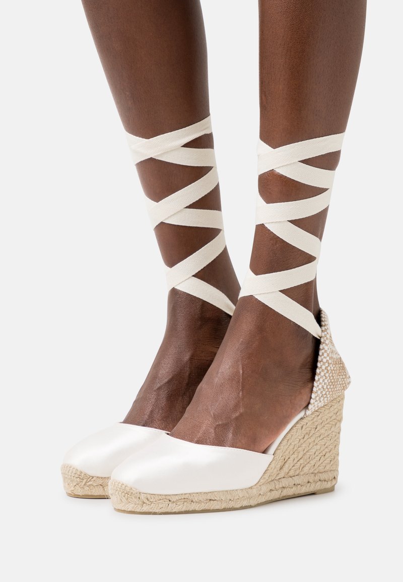 Damen Pumps | Castañer CARINAPlateausandalettecrudo/weiß - OI13643 Damen Pumps | Castañer CARINAPlateausandalettecrudo/weiß - OI13643