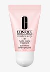 MOISTURE SURGE LIP HYDRO PLUMP TREATMENT - Baume à lèvres