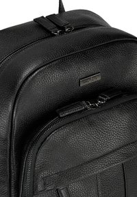 Wojas Malý batoh  - czarny