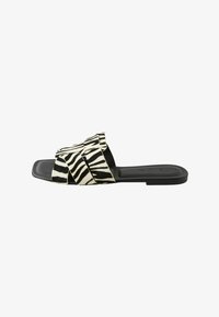 Nem kiválasztott, zebra print leather