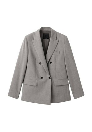 Blazer gris de doble botonadura con solapa con muesca, dos bolsillos frontales y seis botones negros; tejido texturizado con un patrón sutil.