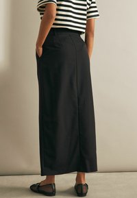 Next REGULAR FIT - Maxinederdele - black