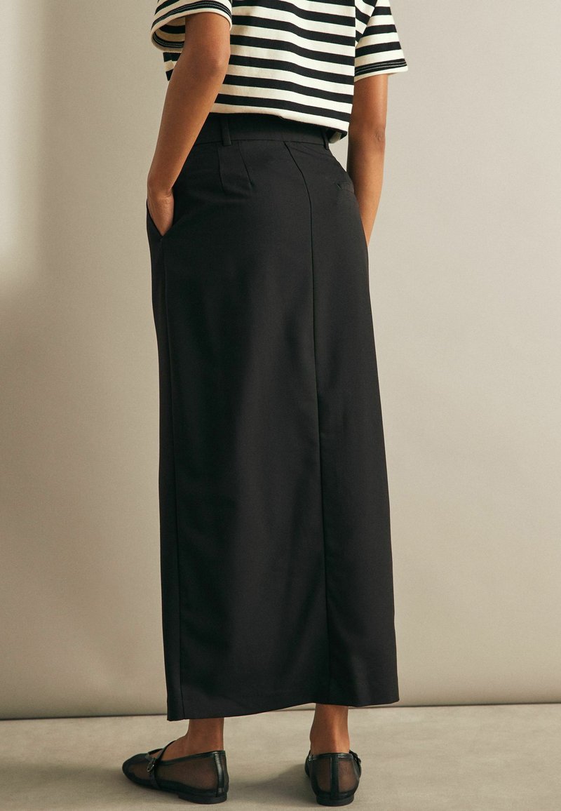 Jupe Longue Next Noire – Taille 10 – Évasée – Femme – Automne/Hiver