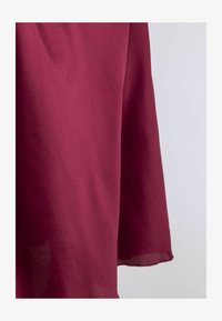 Non sélectionné, bordeaux