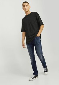 Jack & Jones Clark - Vaqueros rectos - blue denim