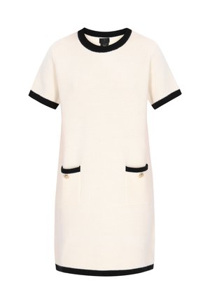Abito a maglia color crema con rifiniture nere, caratterizzato da maniche corte, scollatura tonda e due tasche frontali con dettagli dorati.