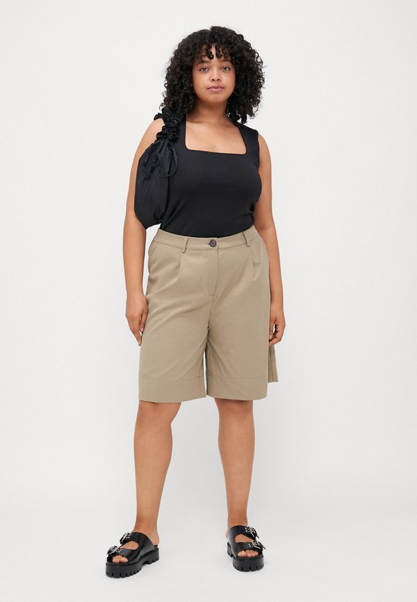 CARMANITA BERMUDA  - Shorts - aluminum4