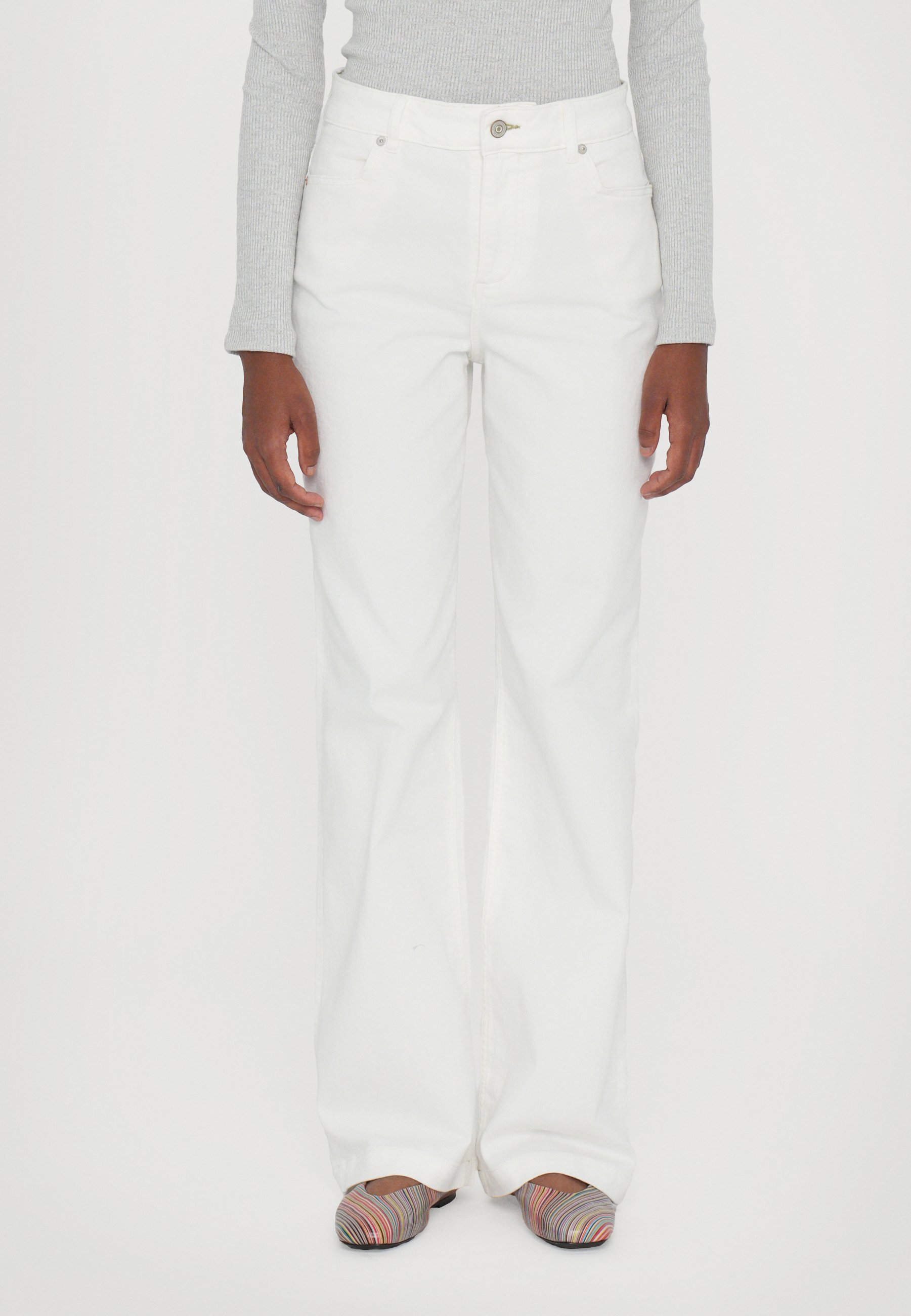 パンツ PAUL SMITH Women Straight Pants W1R 328T M01427 04 White WOMENS TROUSERS - WHITE – MinimuMaximuM