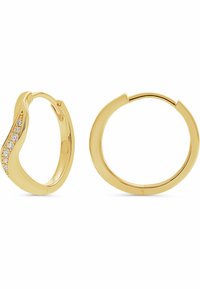 Guldörhängen med en slät, oval design; den ena har fem inlagda klara kristaller längs framsidan. Polerad metallfinish.