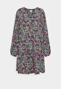 Kukallinen mekko, jossa on pitkät hihat, V-pääntie ja väljä malli. Musta tausta, jossa on värikkäitä vaaleanpunaisia, sinisiä ja vihreitä kukkakuvioita.