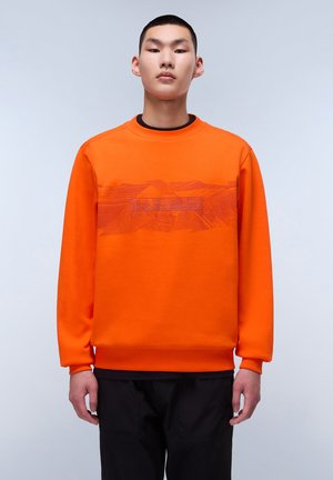 Oranje sweatshirt met een ronde hals en geribbelde manchetten. Heeft een textuur grafische print in een donkere tint op de borst.
