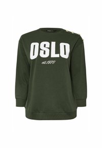 Felpa verde con la scritta "OSLO est. 1978" in lettere bianche. Presenta maniche lunghe, un coltondo e bottoni decorativi sulla spalla.