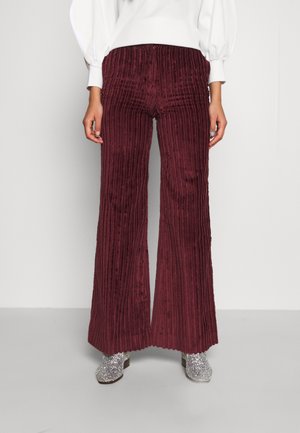 FLARED TROUSER - Trousers - iron red