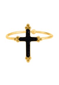 Goldfarbener Ring mit einem schwarzen Kreuz, das mit schwarzen Steinen verziert ist. Glatter Band mit abgerundeten Enden und vier dekorativen Akzenten am Kreuz.