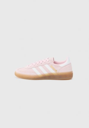 HANDBALL SPEZIAL UNISEX - Baskets basses - clear pink/gum