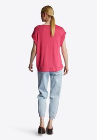 Rich & Royal T-Shirt basic - raspberry pink