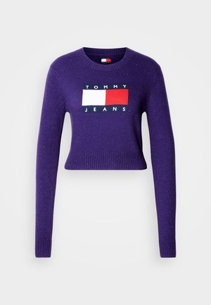 Sweater roxo cropped com mangas longas, decote redondo e um design de logotipo em vermelho e branco na frente. Bainha e punhos canelados.