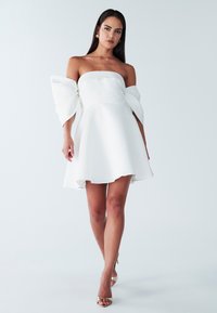 BWLDR CADY - Juhlamekko - white