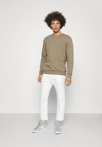 Only & Sons ONSCERES CREW NECK NOOS - Camisola - overland trek