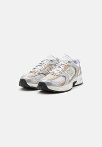 New Balance 530 UNISEX - Trainers - silver moss