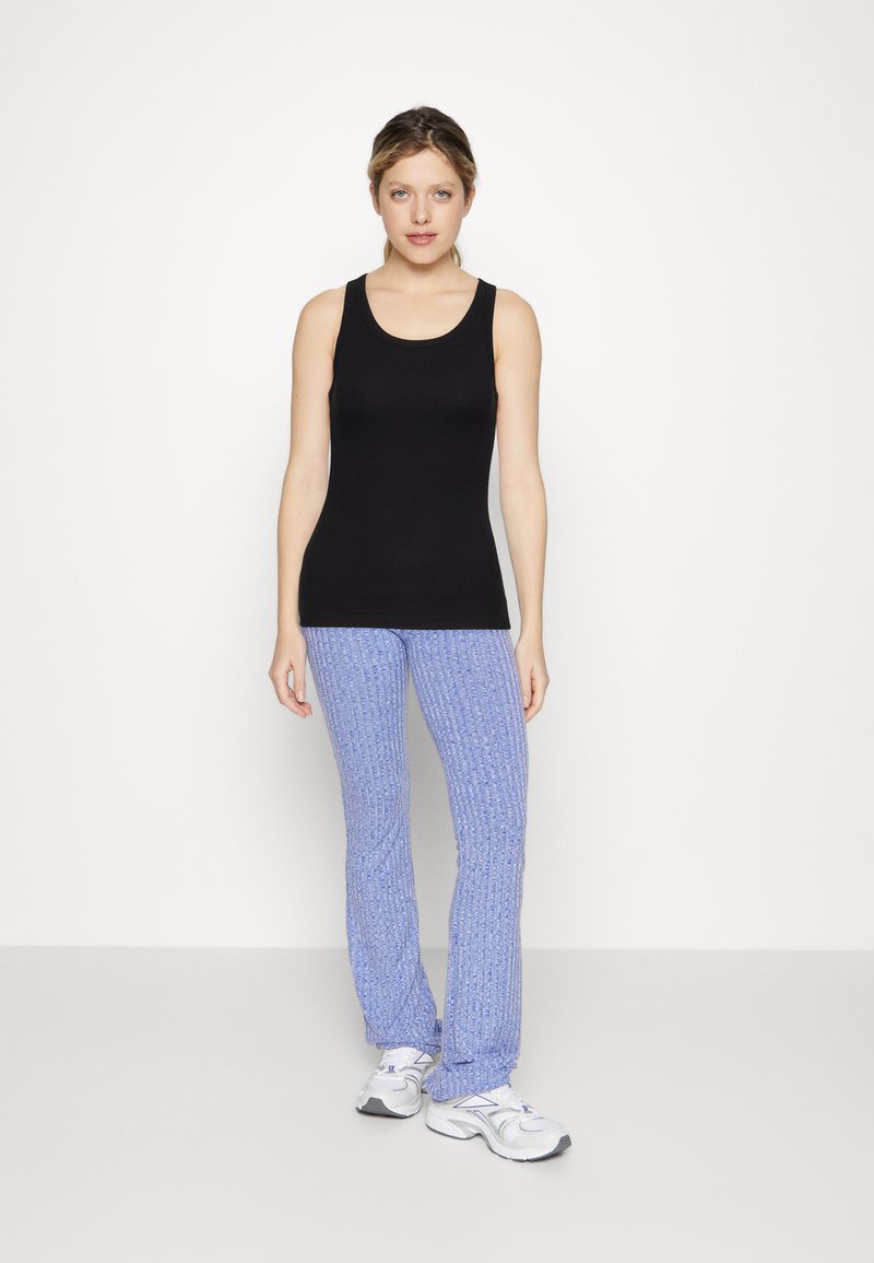 Weekday CLOSE FITTED TANK 2 PACK Topper black/white/svart Zalando.no