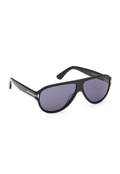 Lunettes de soleil aviateur noires avec des verres teintés foncés et des branches fines ornées d'accents argentés en forme de T près des charnières.
