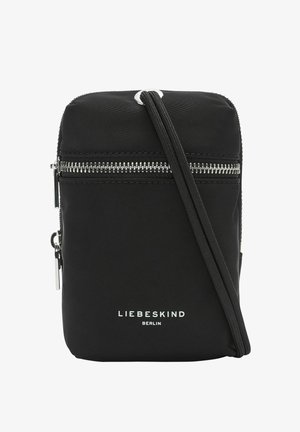 Borsa a tracolla in nylon nero con cerniera argentata, tracolla regolabile e marchio frontale. Forma rettangolare compatta con texture liscia.