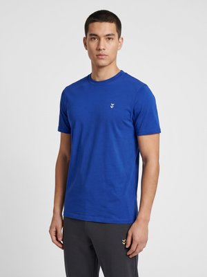 Hummel, HUMMEL HMLPULSE T-SHIRT - Basic T-shirt - surf the web