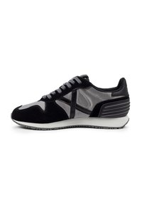 MUNICH MASSANA CLUB - Trainers - silver