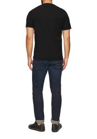 s.Oliver MIT PRINT - T-shirt print - schwarz
