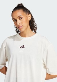 adidas Performance ONE REP AT A TIME  GRAPHIC - Sports T-shirts - chalk white
