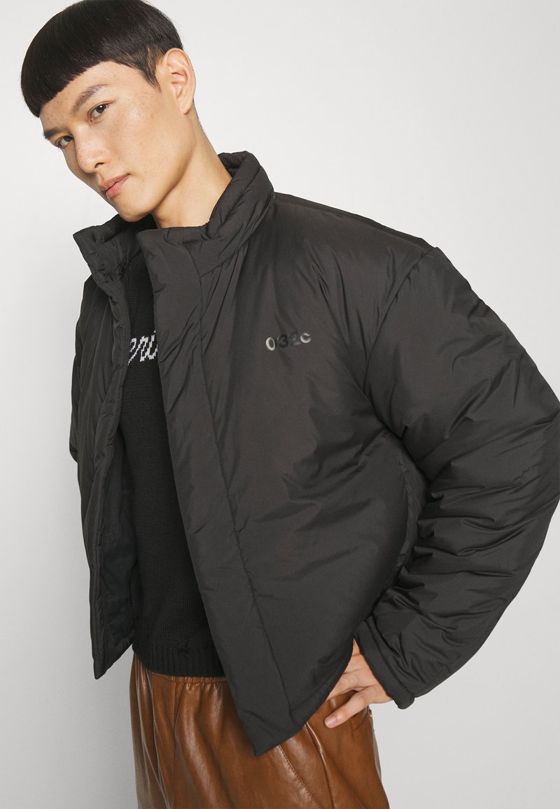 032c TEAM TAG CROPPED UNISEX - Giacca invernale - black/nero 