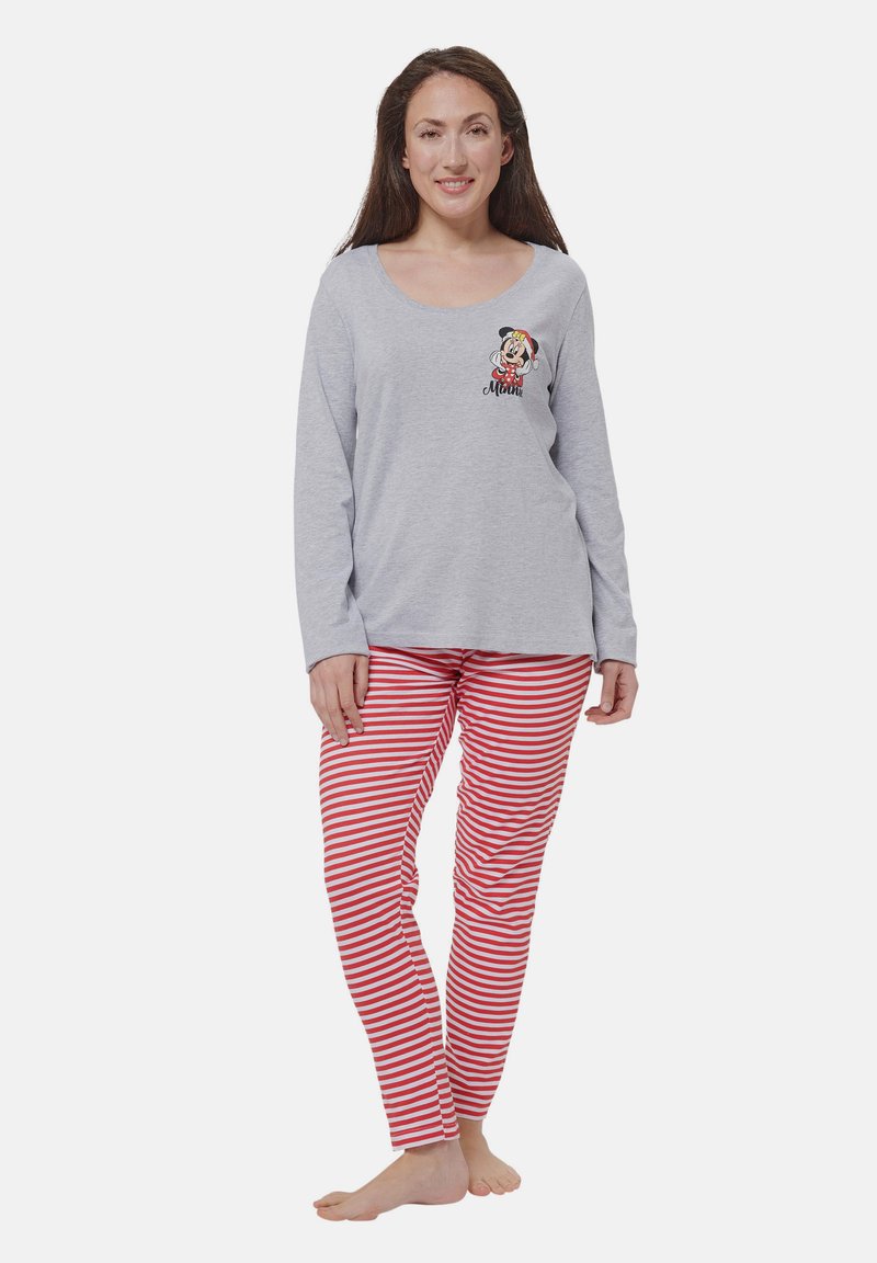 Maglietta grigia a maniche lunghe con personaggio ricamato e pantaloni da pigiama a righe rosse. Tessuto morbido, vestibilità rilassata, pantaloni lungo caviglia.