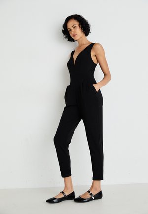 EXCLUSIVE V NECK - Jumpsuit - black