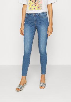 ONLIRIS PUSHUP - Vaqueros pitillo - light-blue denim