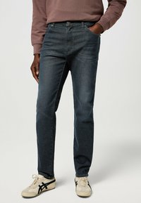 Wrangler 5-POCKET - Jeans Straight Leg - shadow_dive