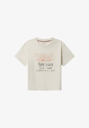 Camiseta beige de manga corta con cuello redondo, que presenta un gráfico de sol y texto que dice "Pepe Jeans Denim Brand London, UK" en el frente.