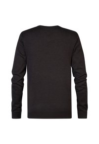 Dunkelgrauer Pullover, runder Ausschnitt, lange Ärmel, gerippte Bündchen und Saum, glatte Textur, einfarbig ohne sichtbare Muster oder Logos.