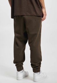 DEF Tréningruha alsók - brown